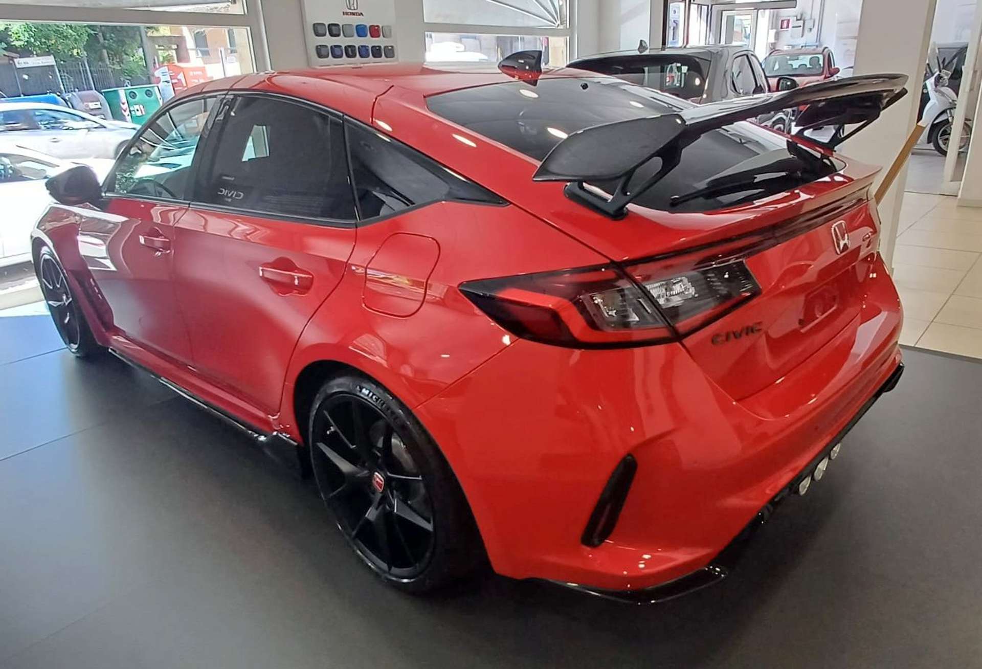 Honda Civic  Civic 5p 2.0 Type R Best Lap 329 cv