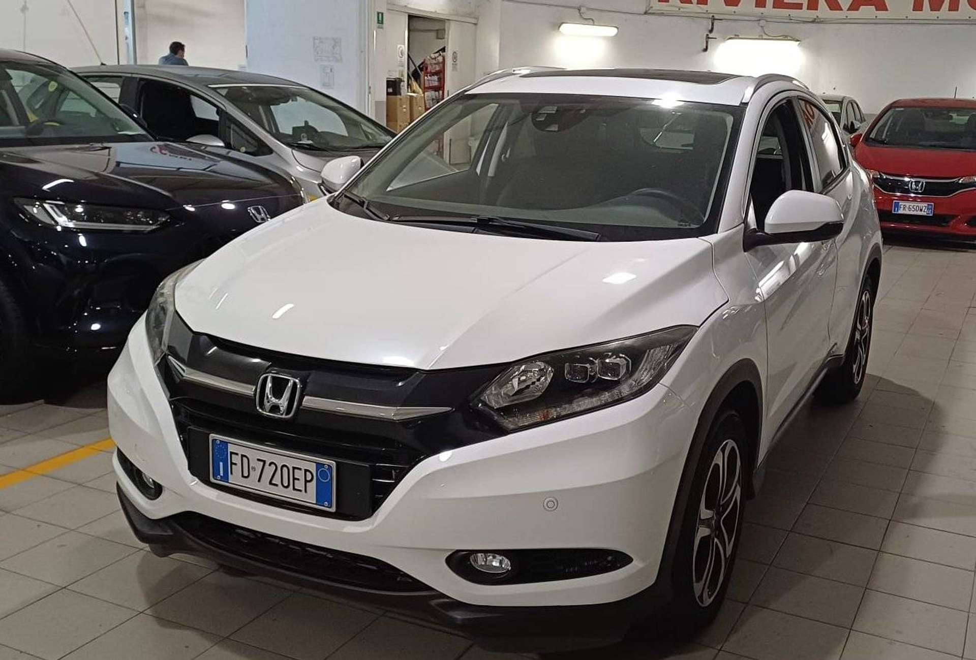 Honda HR-V  HR-V II 2016 1.6 Executive Navi Adas km 15000!!!