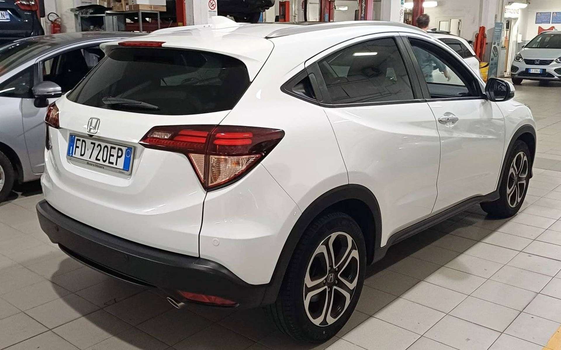 Honda HR-V  HR-V II 2016 1.6 Executive Navi Adas km 15000!!!