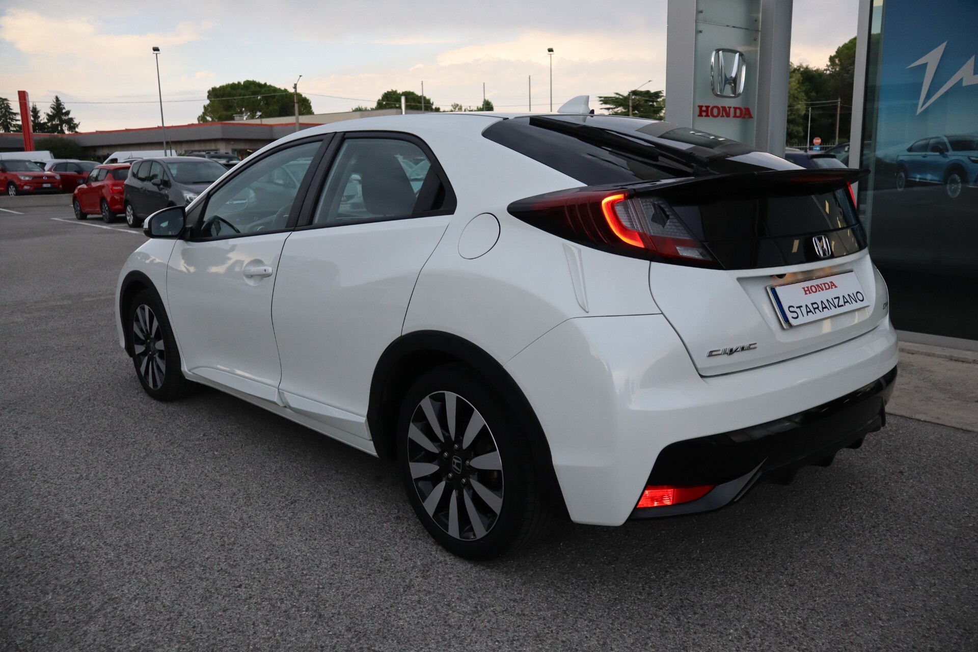 Honda Civic 1.6 i-DTEC Elegance Navi