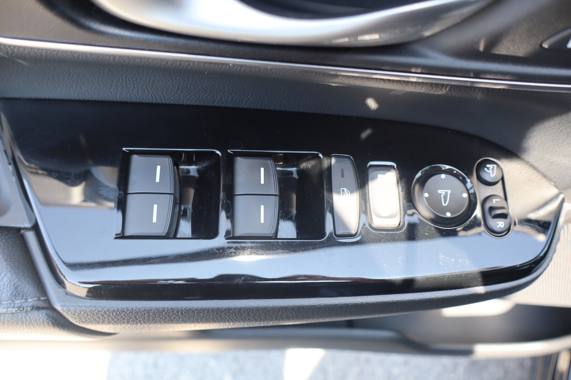 Honda CR-V 2.0 Hev eCVT Executive Navi AWD