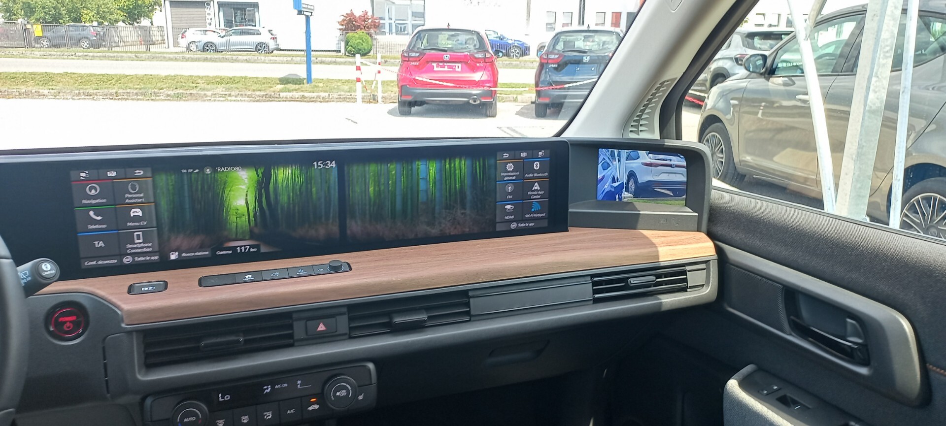 Honda e Advance 17