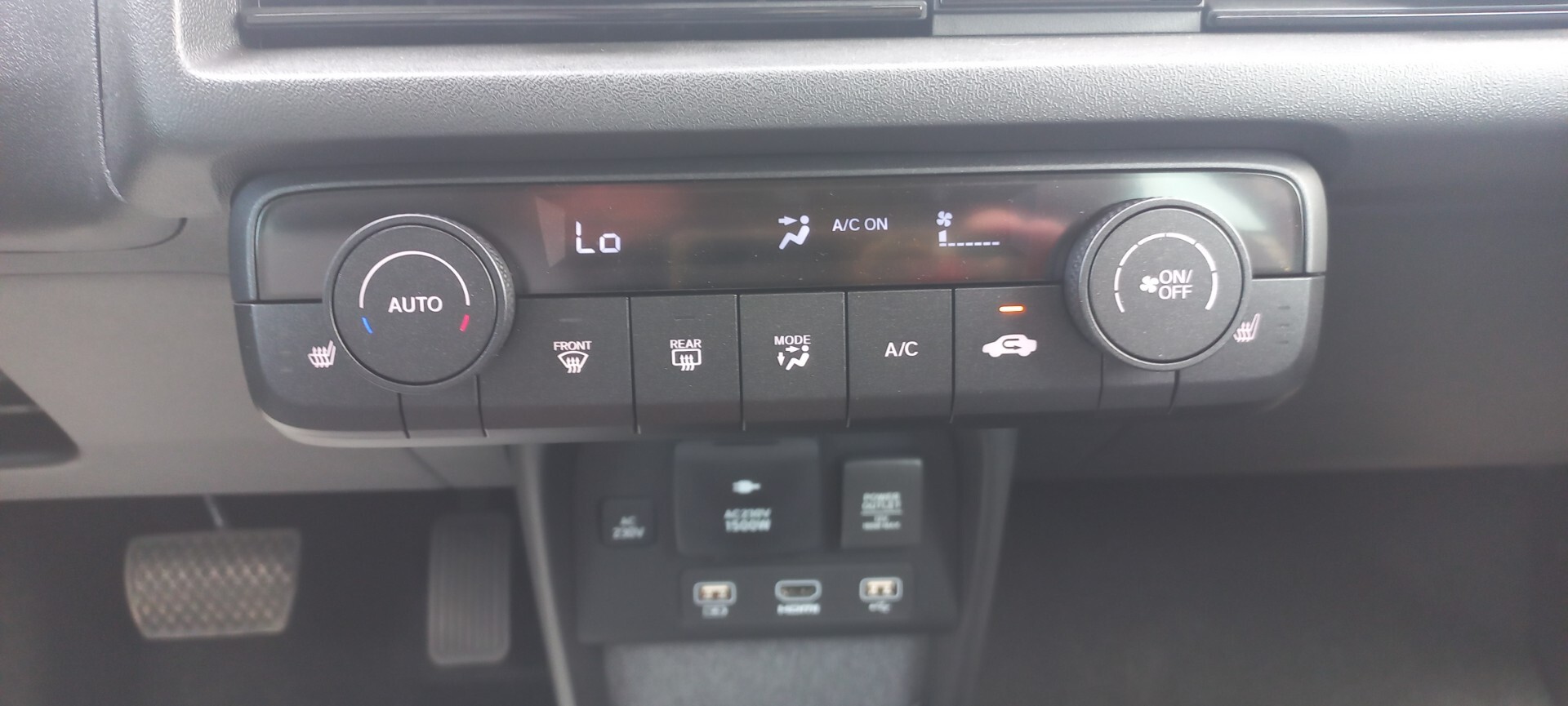 Honda e Advance 17