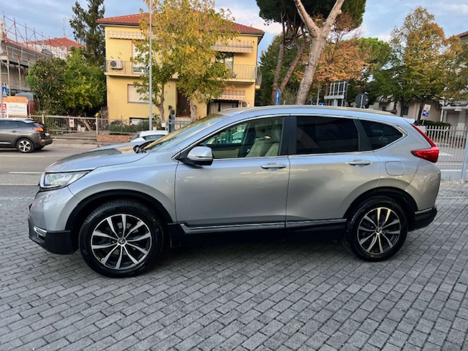 Honda CR-V  CR-V 1.5 t Executive Navi awd cvt