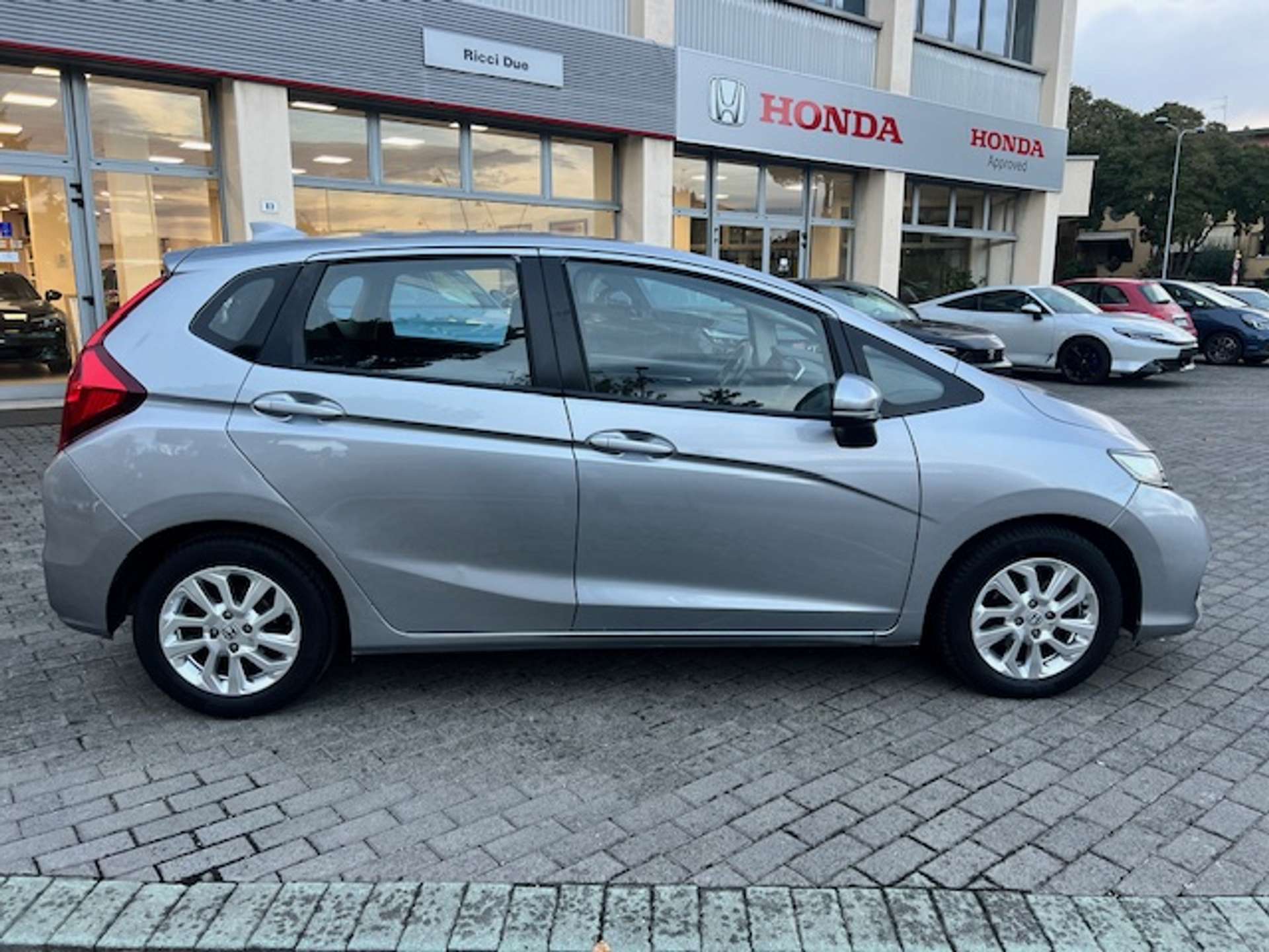 Honda Jazz  Jazz 1.3 Comfort Navi Adas